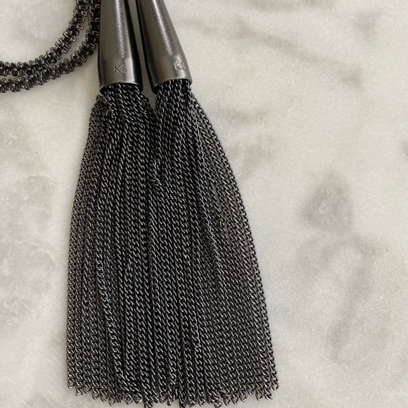 Kendra Scott Phara necklace. Gunmetal. NWOT - Picture 3 of 3